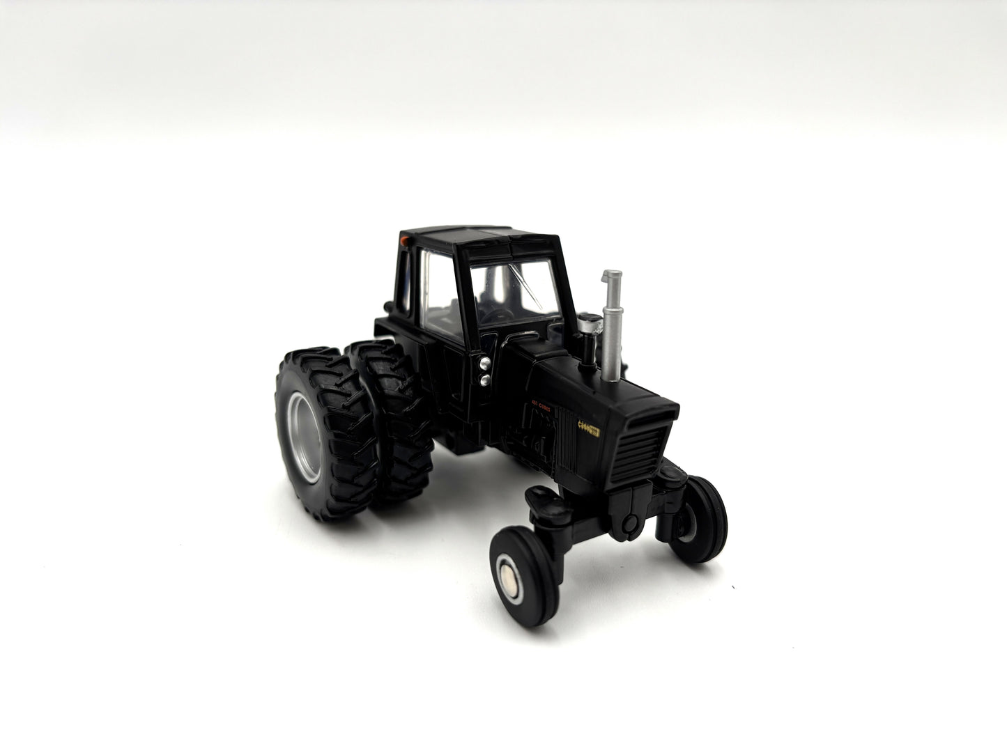 1/64 Case 1070 NFTM ''Black Chase''