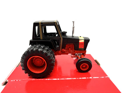 1/43 Case 1170 Black Knight