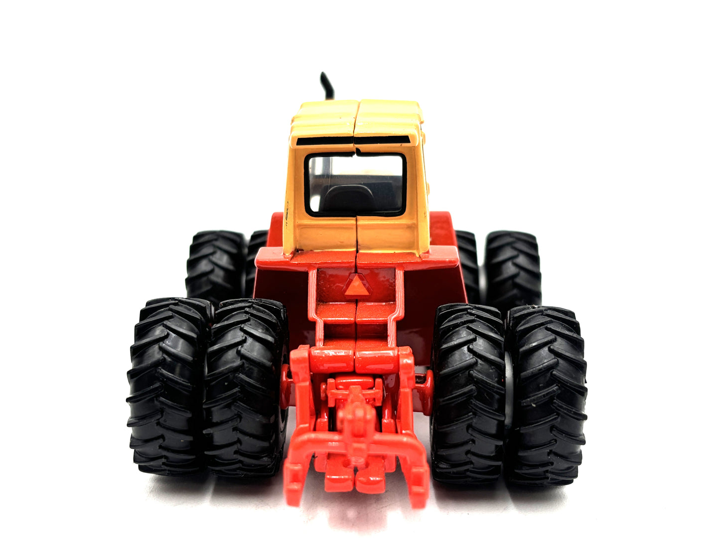 1/64 Case 2470 4WD NFTS