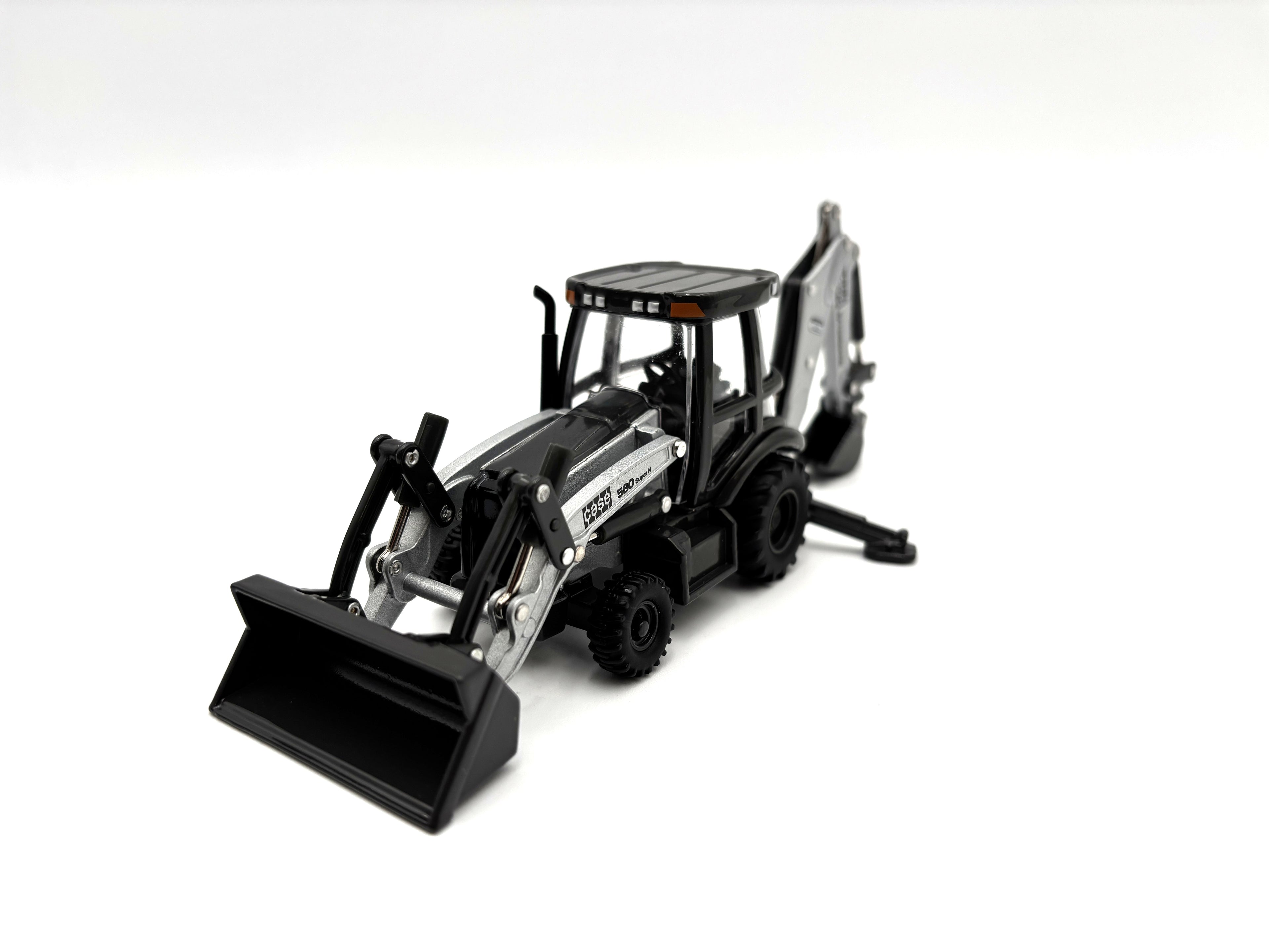 1/50 Case 580 Super N Signature Series