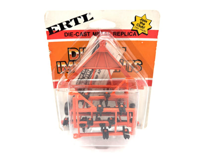 1/64 Case Chsiel Plow