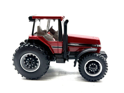 1/64 Case IH 7120 Magnum Prestige