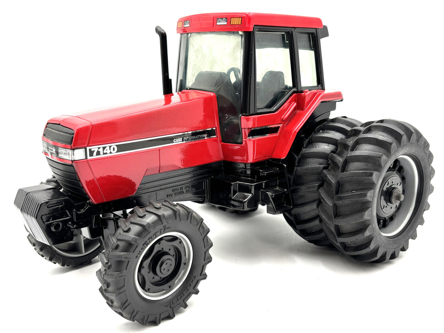 1/16 Case IH 7140 Special Edition