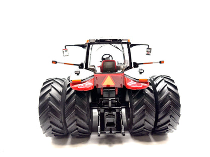 1/32 Case IH Magnum 370 Farm Show