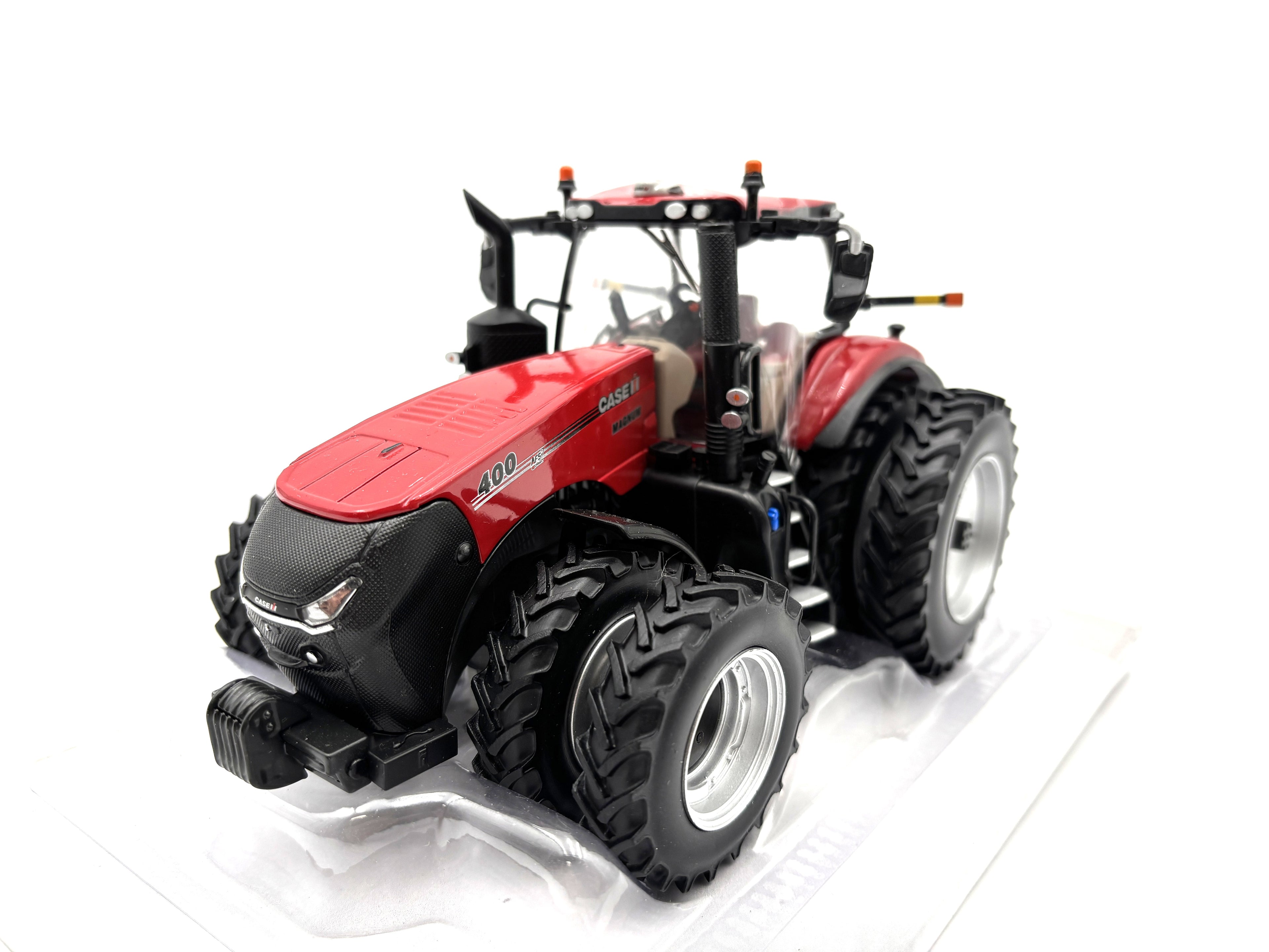 1/32 Case IH Magnum 400