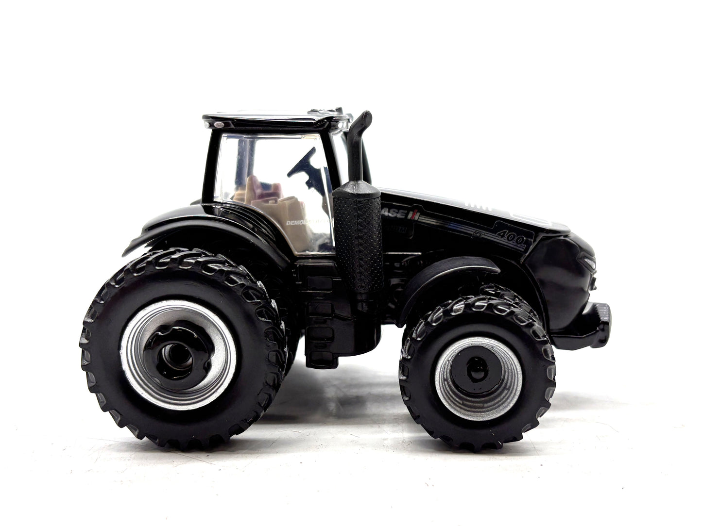1/64 Case IH Magnum 400 Black