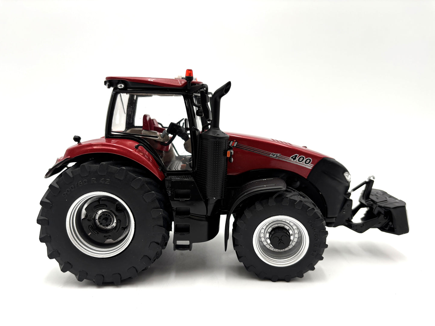 1/32 Case IH Magnum 400 Viper Red