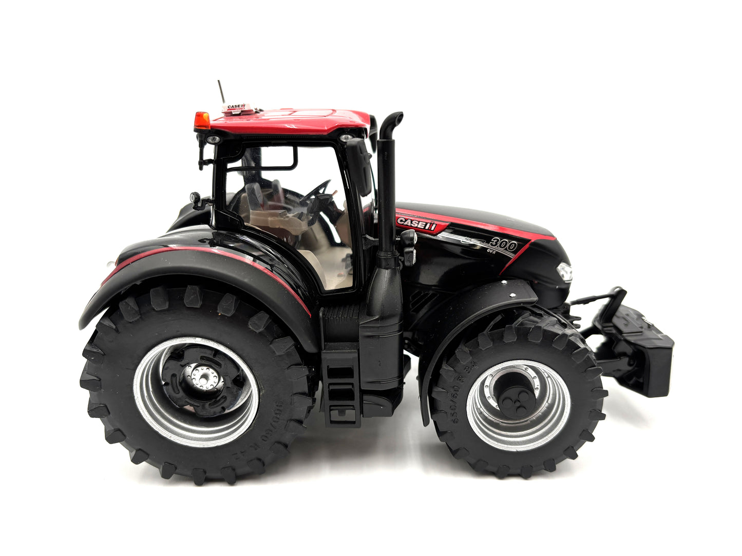 1/32 Case IH Optum 300 CVX Black-Red