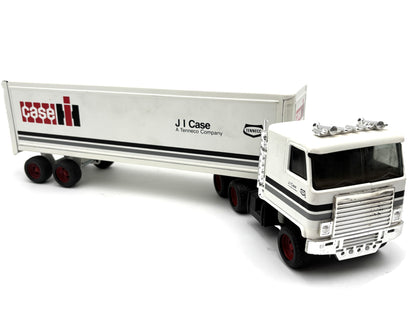 1/25 Case IH Parts Express Truck and Trailer