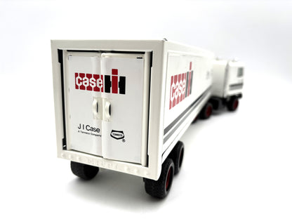 1/25 Case IH Parts Express Truck and Trailer