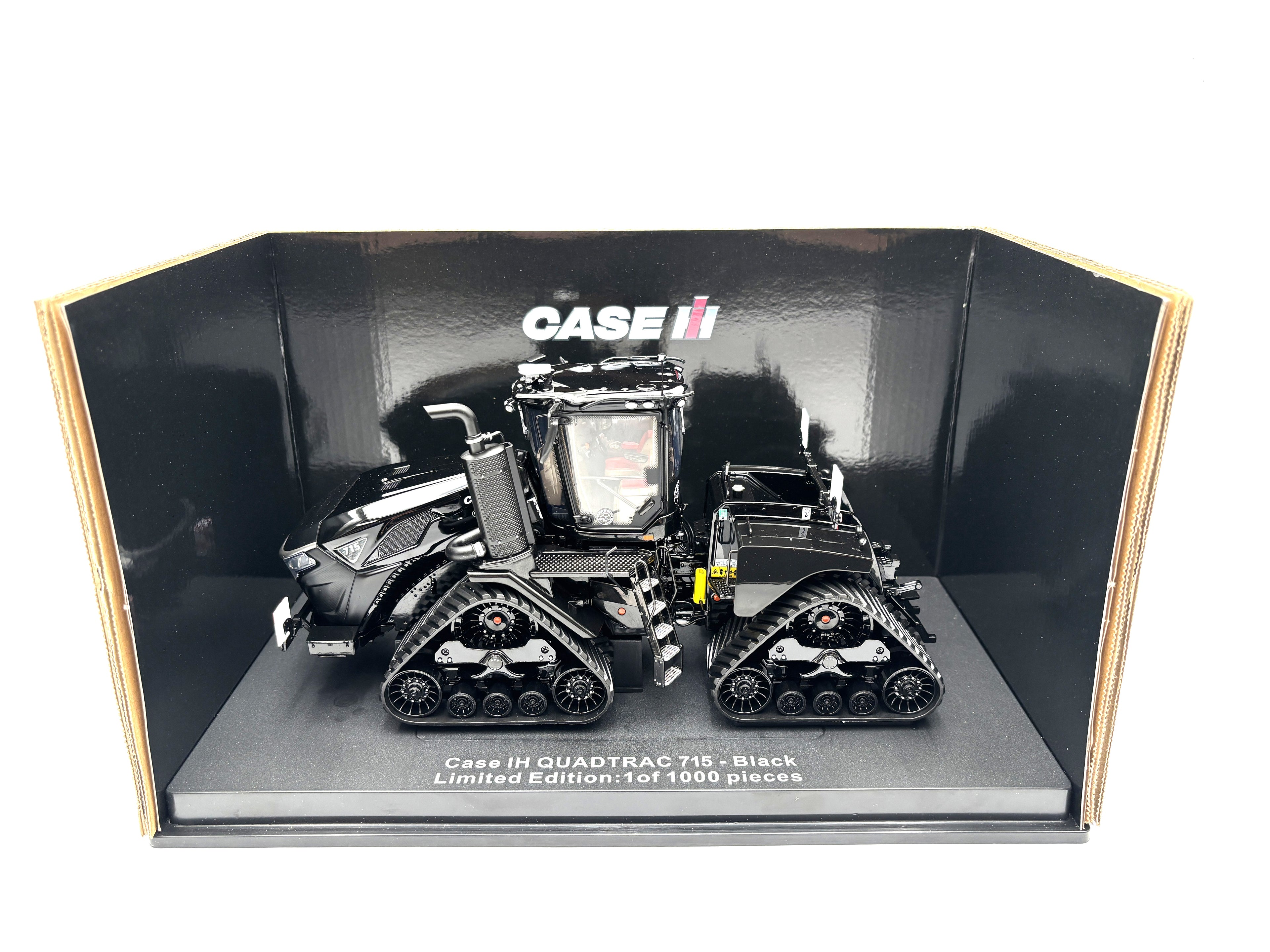 1/32 Case IH Steiger 715 QuadTrac ''Black Beauty''