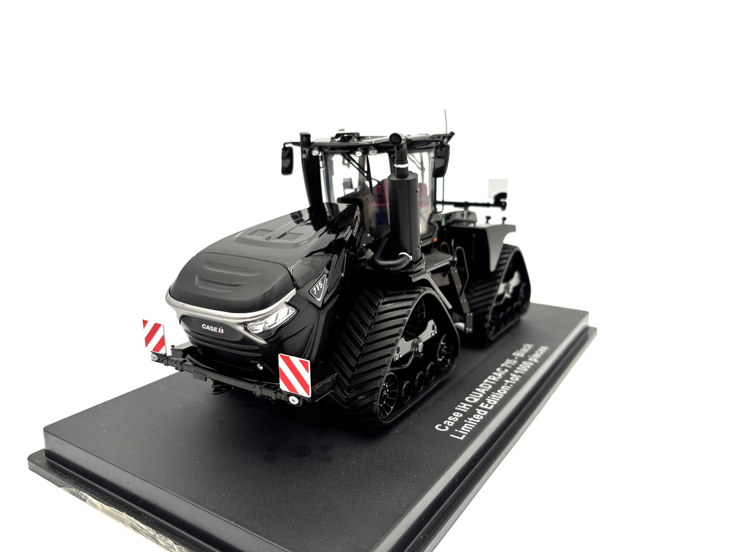 1/32 Case IH Steiger 715 QuadTrac ''Black Beauty''