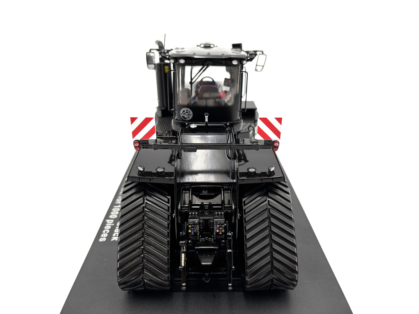 1/32 Case IH Steiger 715 QuadTrac ''Black Beauty''