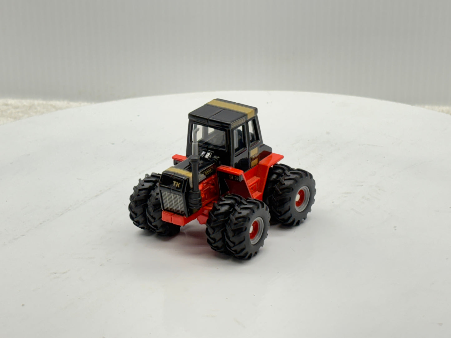 1/64 Case 1470 Black Knight