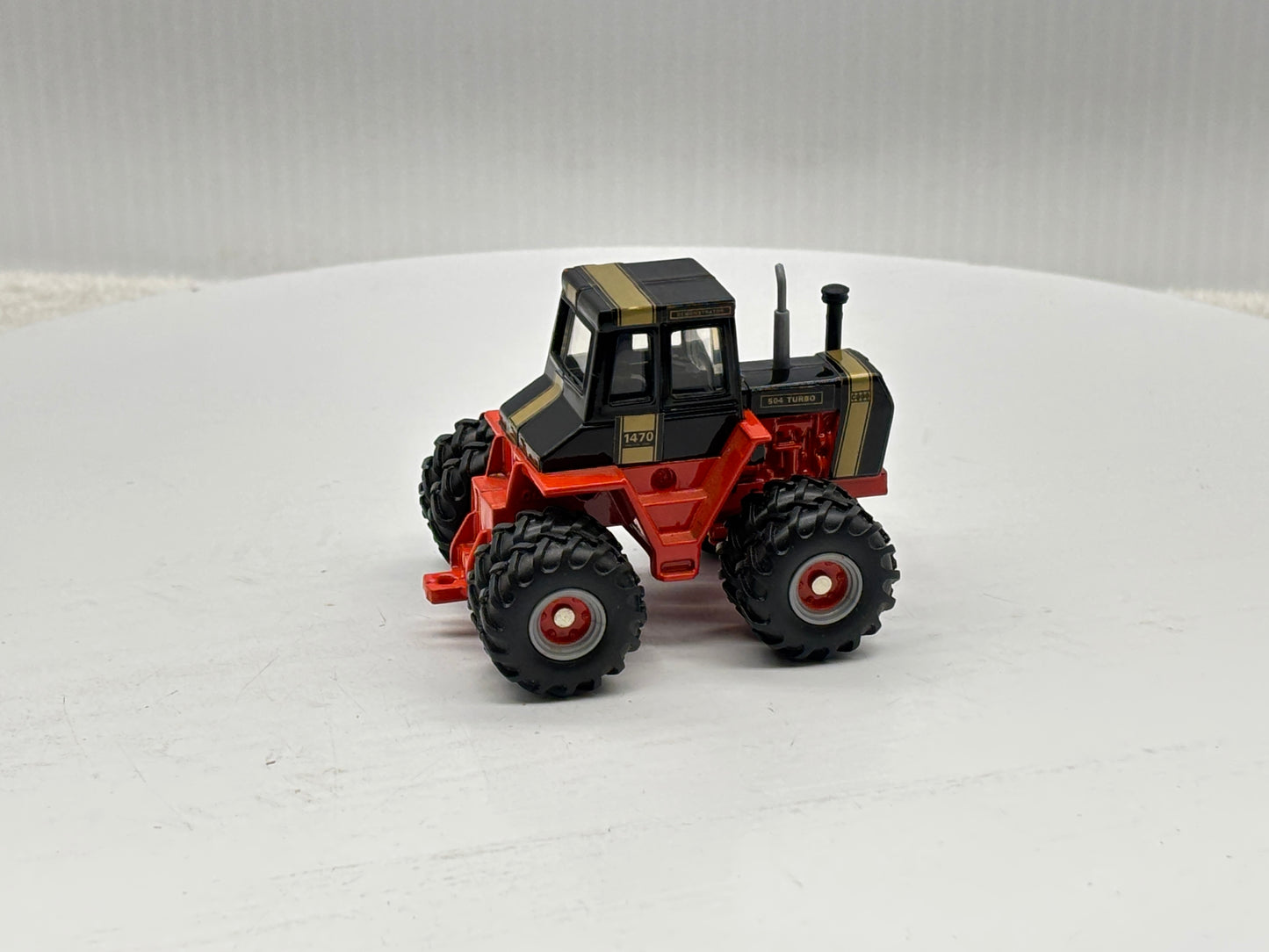 1/64 Case 1470 Black Knight