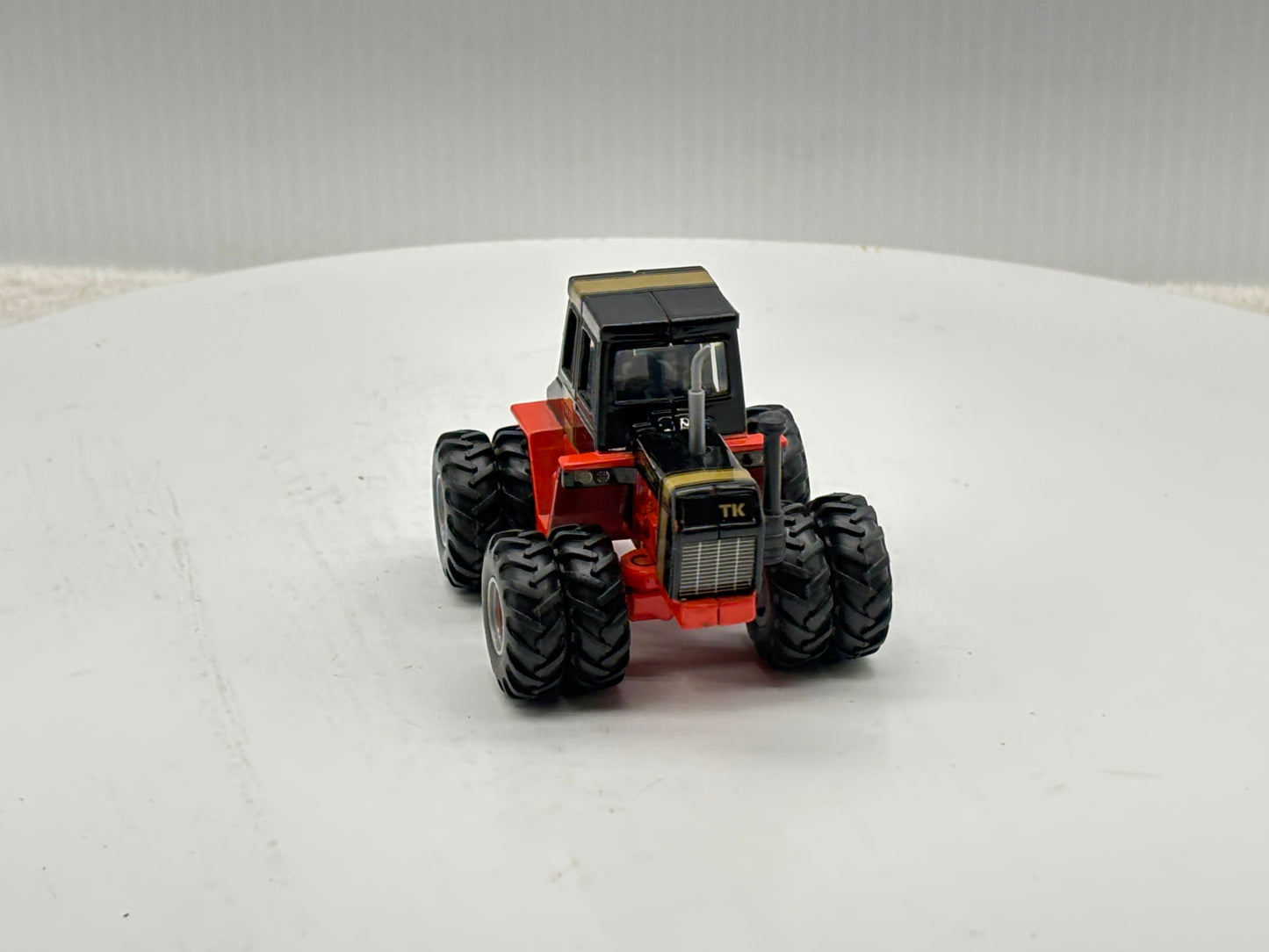 1/64 Case 1470 Black Knight