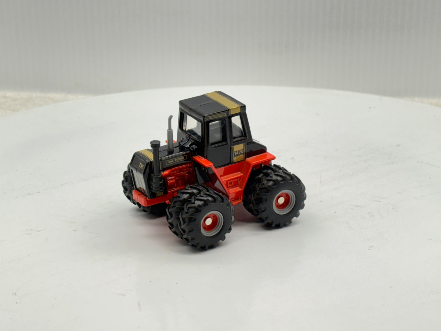 1/64 Case 1470 Black Knight