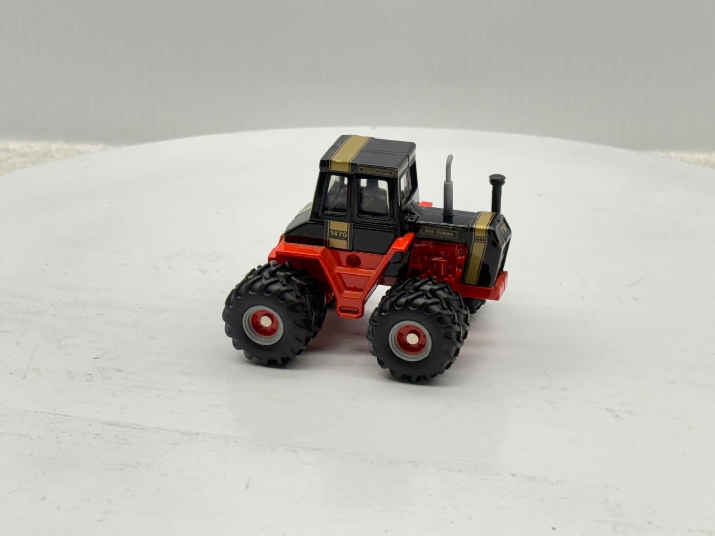 1/64 Case 1470 Black Knight