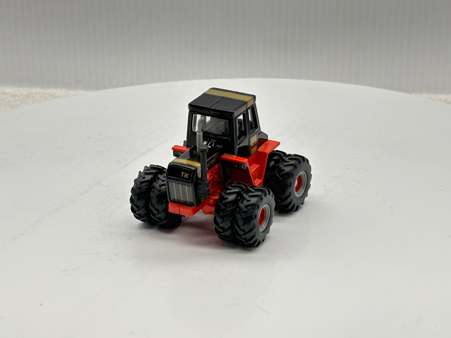 1/64 Case 1470 Black Knight