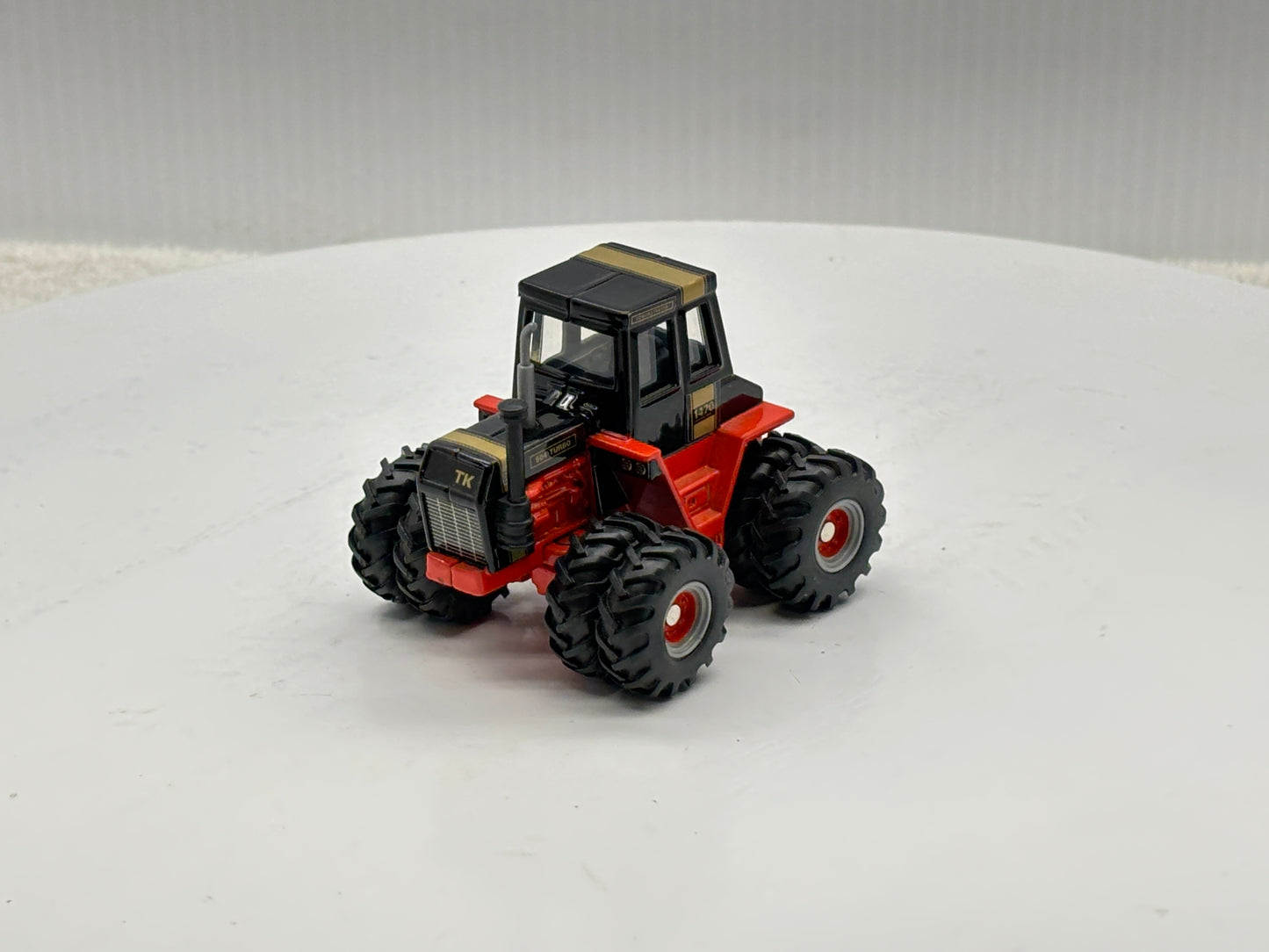 1/64 Case 1470 Black Knight