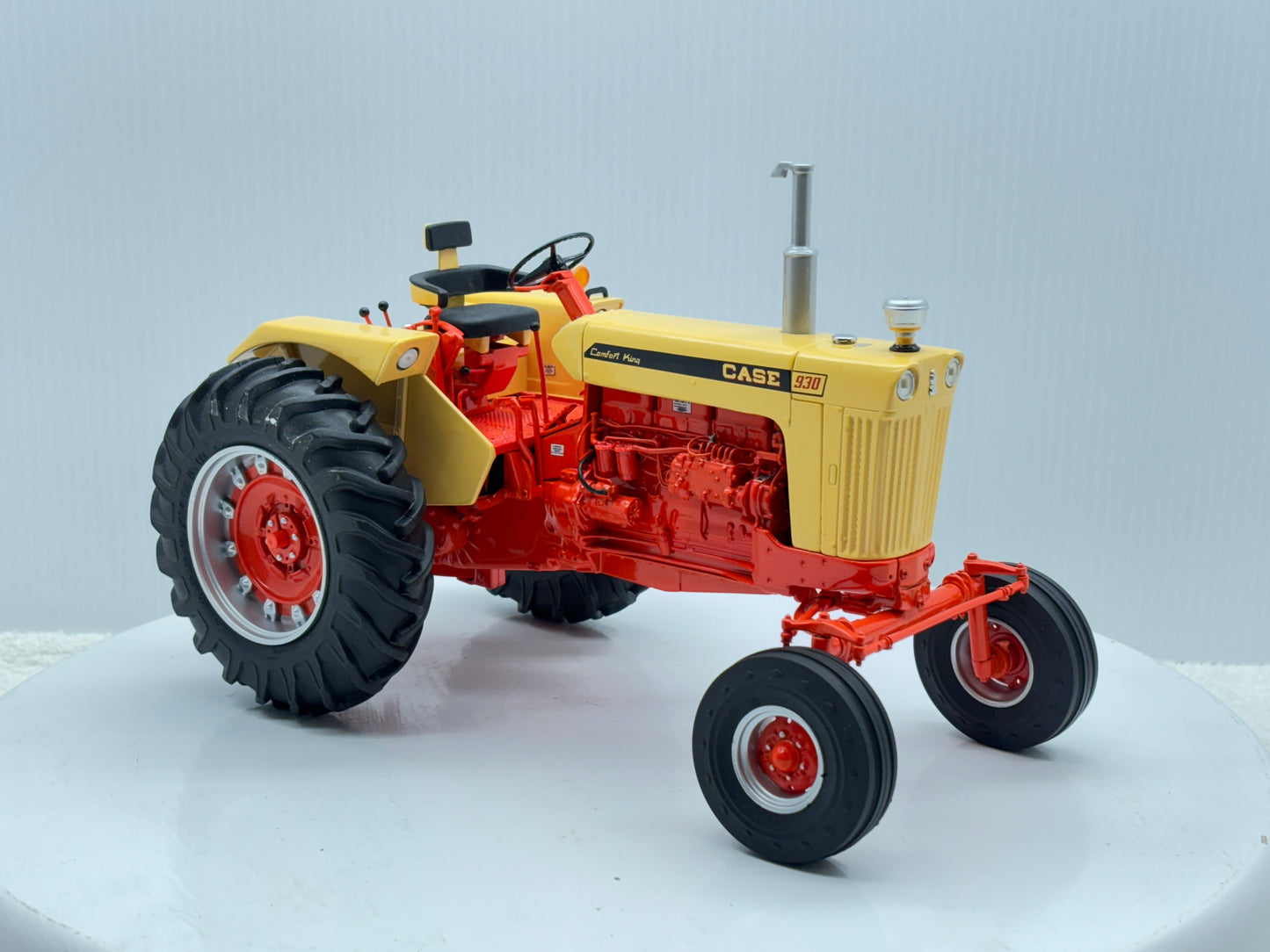 1/16 Case 930 Comfort King