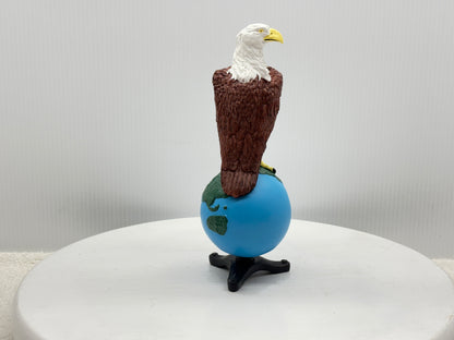 Case Eagle on Globe