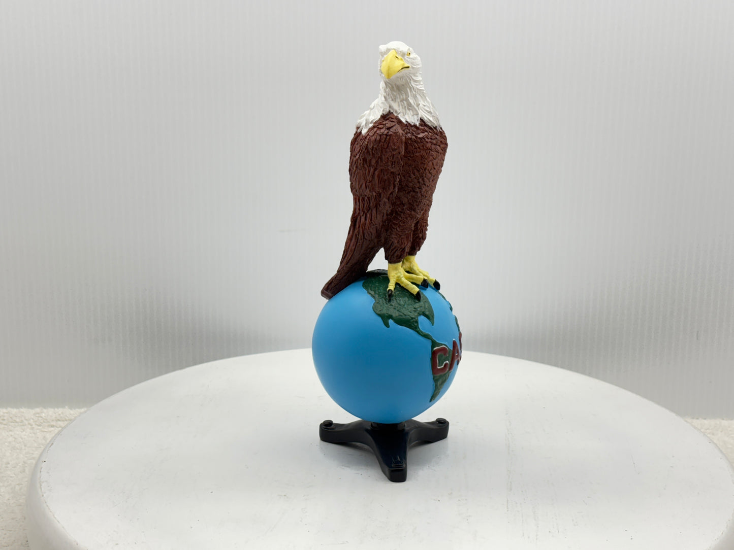 Case Eagle on Globe