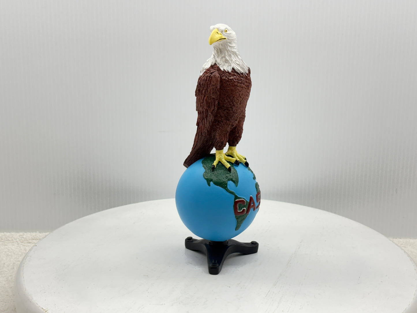 Case Eagle on Globe