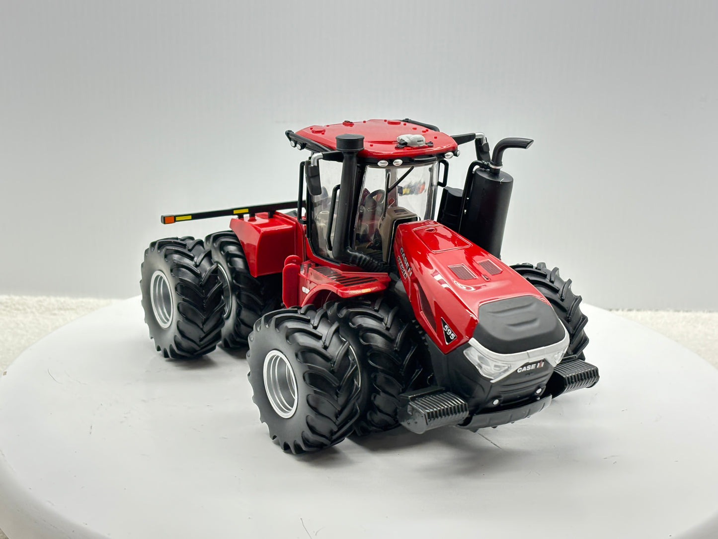 1/32 Case IH 595 Duals