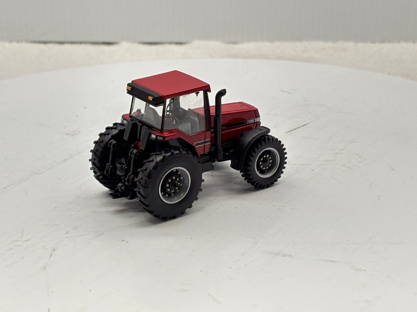 1/64 Case IH 7120 Magnum Prestige