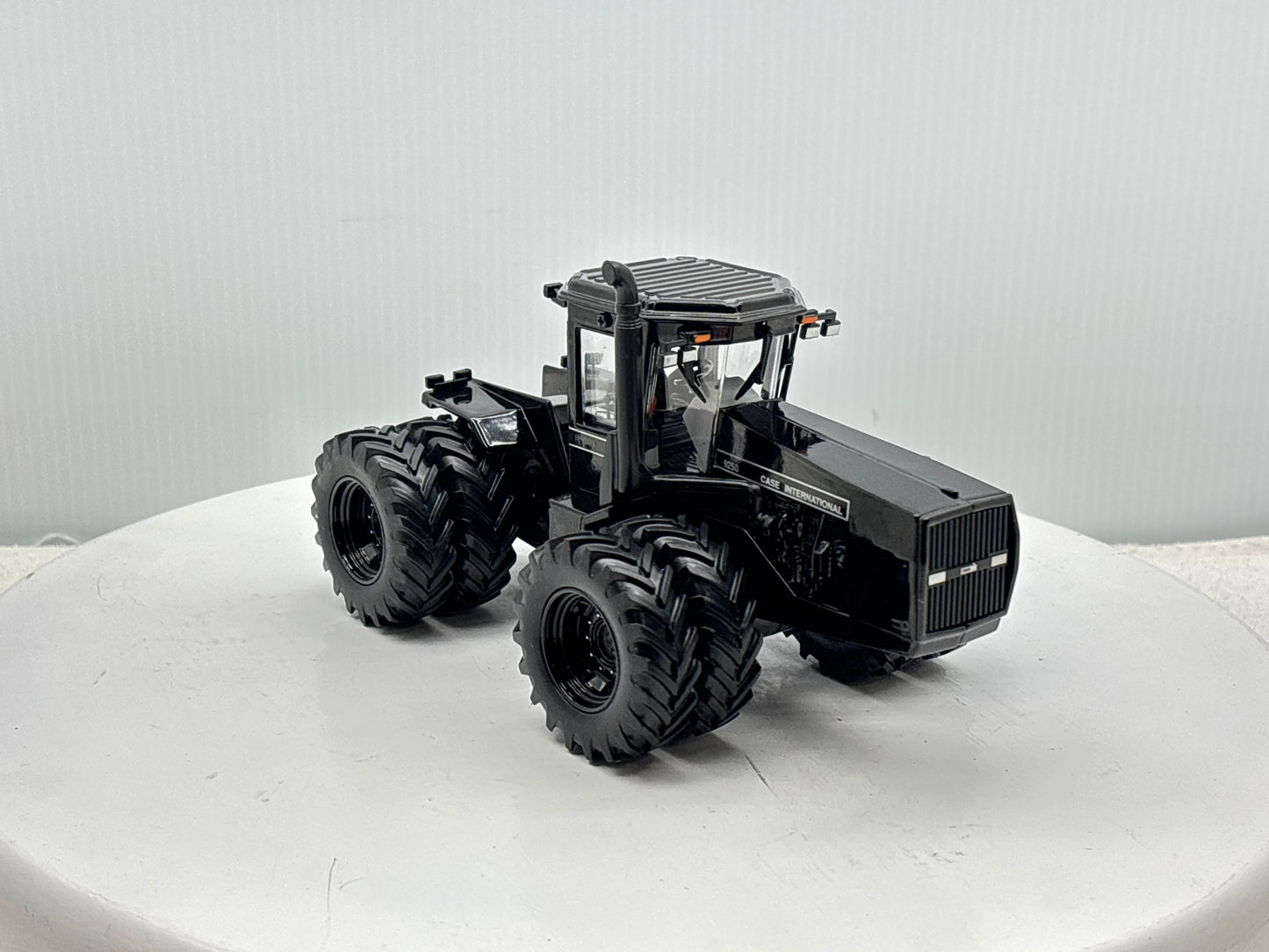 1/32 Case IH 9250 NFTM Black Chaser