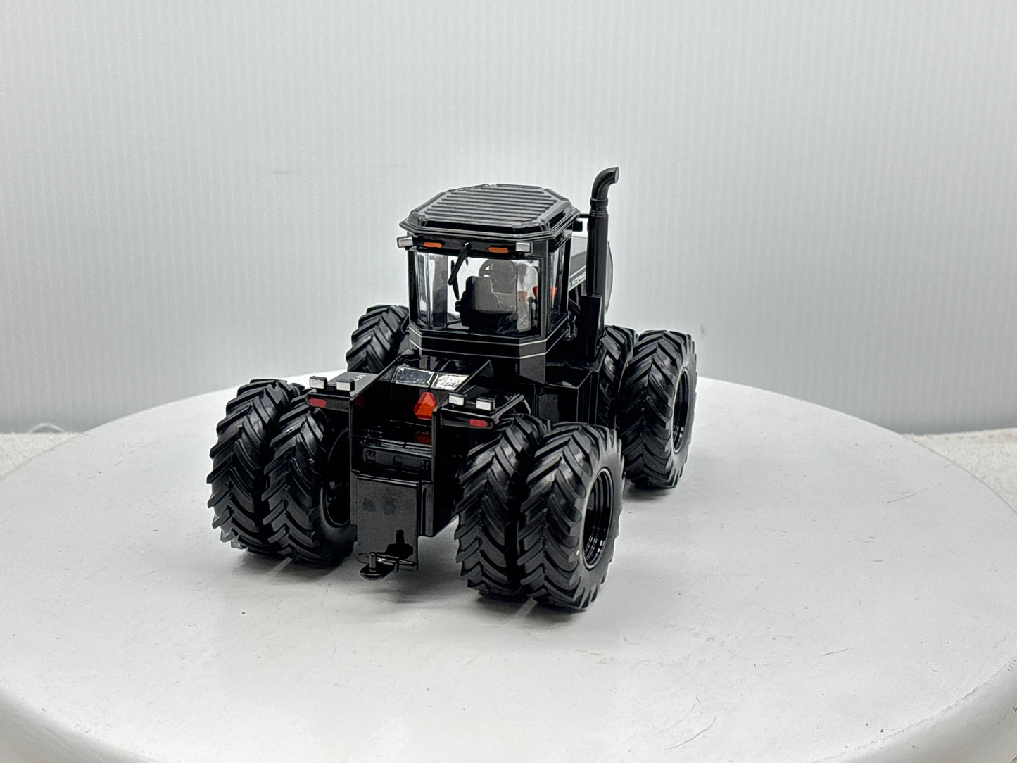 1/32 Case IH 9250 NFTM Black Chaser