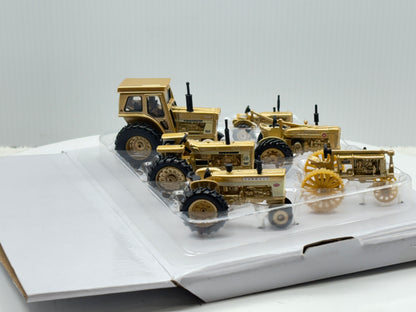 1/64 Case IH Farmall 100th Gold