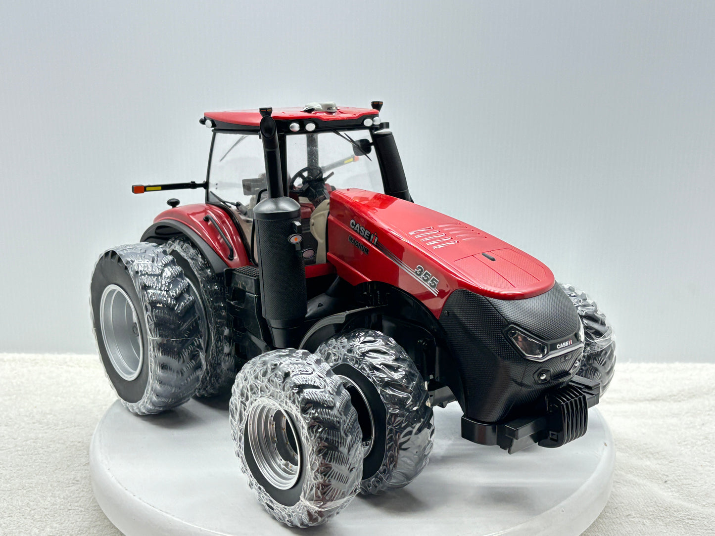 1/16 Case IH Magnum 355 Prestige