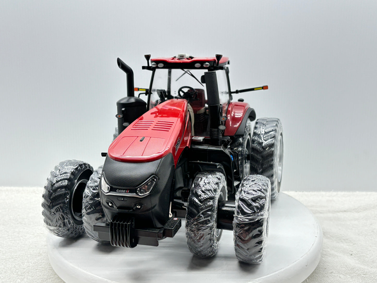 1/16 Case IH Magnum 355 Prestige