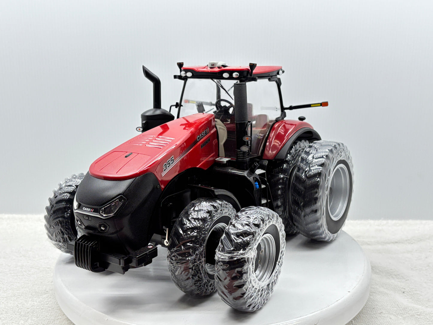 1/16 Case IH Magnum 355 Prestige