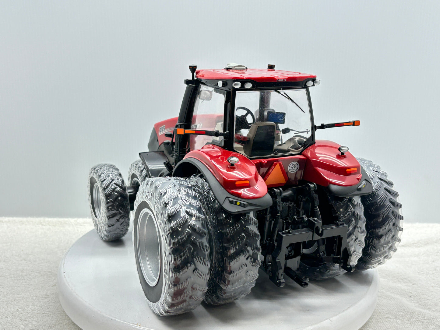1/16 Case IH Magnum 355 Prestige