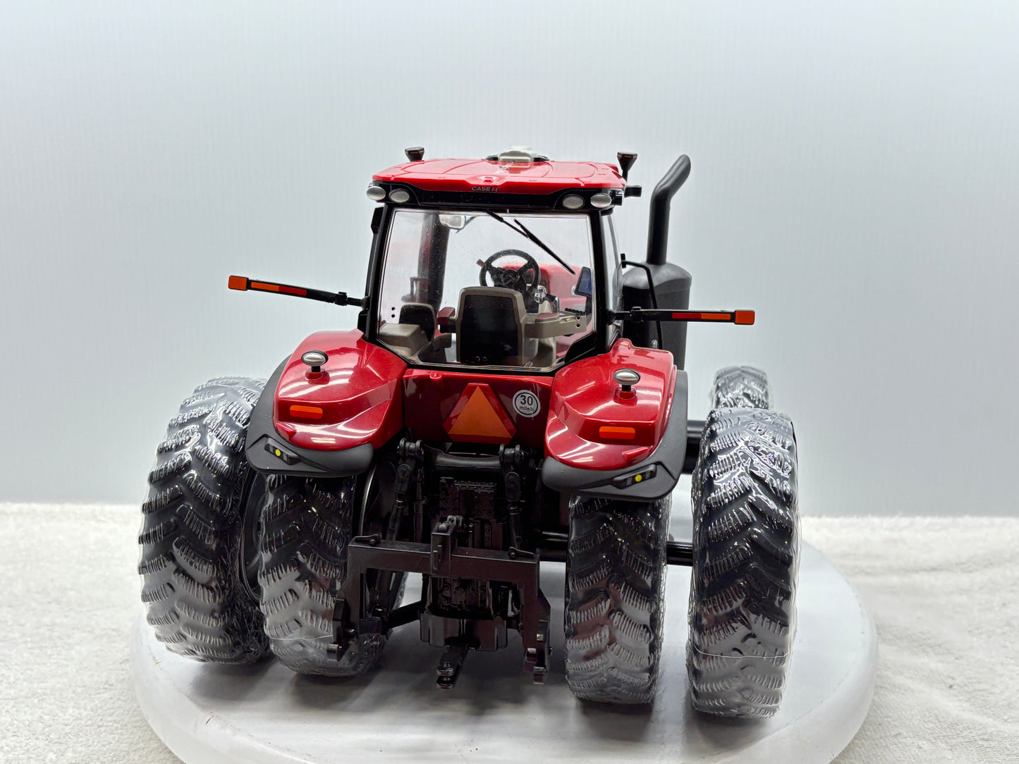 1/16 Case IH Magnum 355 Prestige