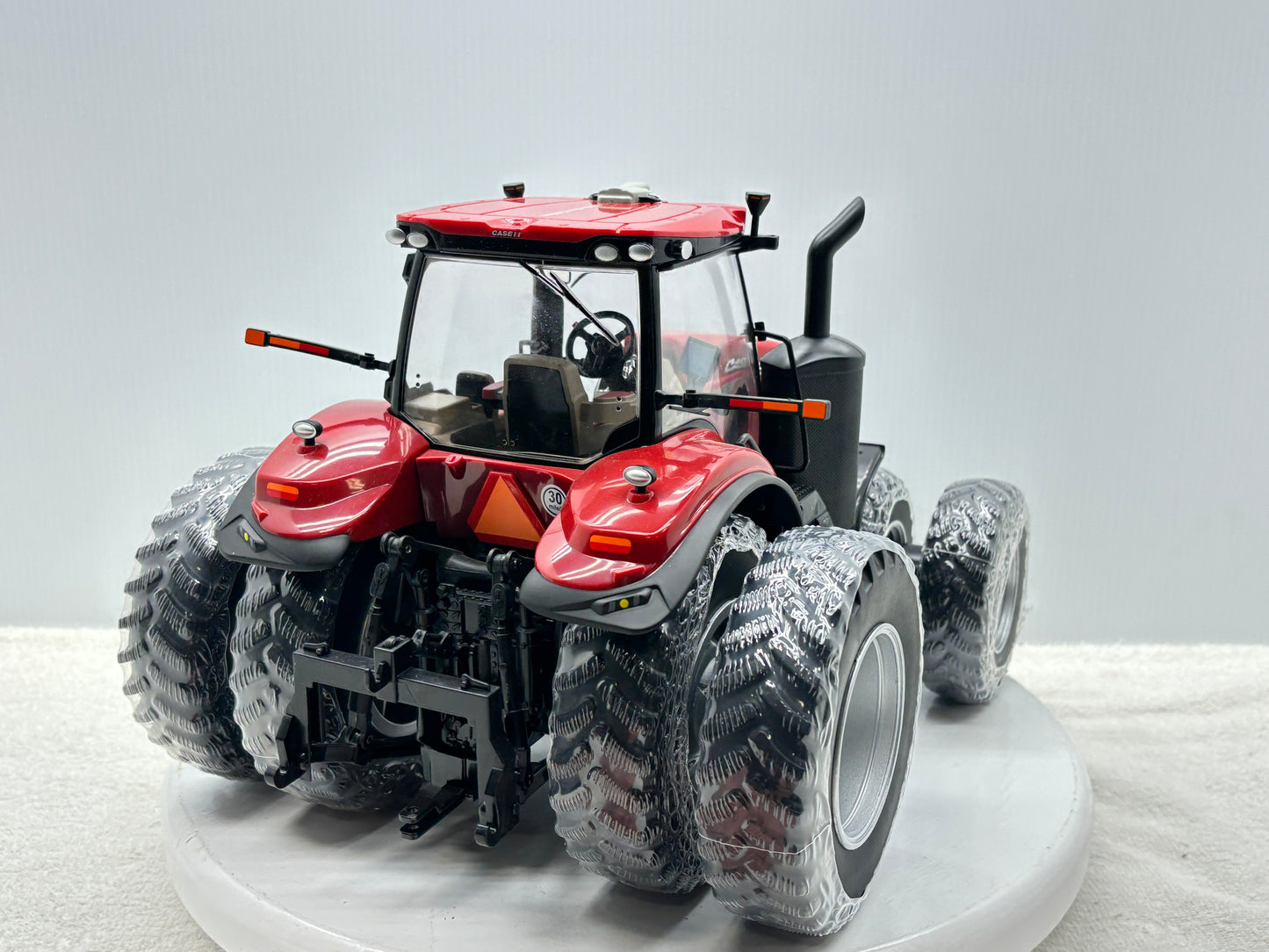 1/16 Case IH Magnum 355 Prestige