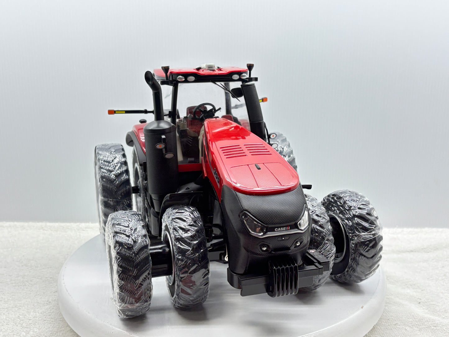1/16 Case IH Magnum 355 Prestige