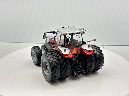 1/32 Case IH Magnum 370 Farm Show