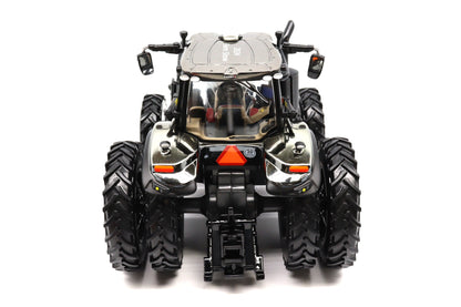 1/32 Case IH Magnum 405