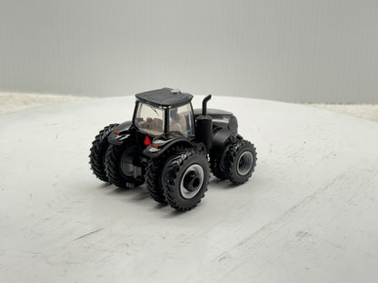 1/64 Case IH Magnum 400 Black