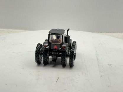 1/64 Case IH Magnum 400 Black