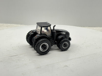 1/64 Case IH Magnum 400 Black
