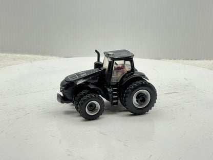 1/64 Case IH Magnum 400 Black