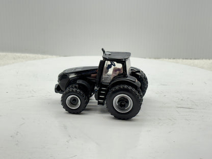 1/64 Case IH Magnum 400 Black