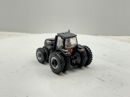 1/64 Case IH Magnum 400 Black
