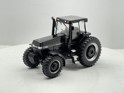 1/32 Case IH Magnum 7140 Black