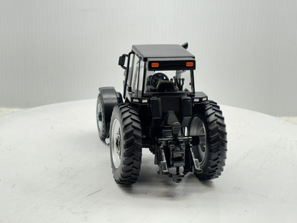 1/32 Case IH Magnum 7140 Black